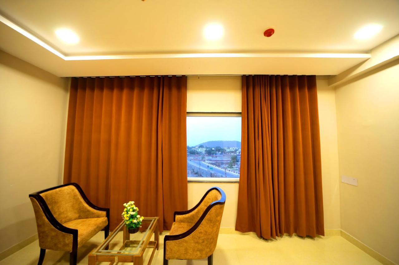 The Sky Imperial - Shahi Hotels & Resort Nāthdwāra 外观 照片
